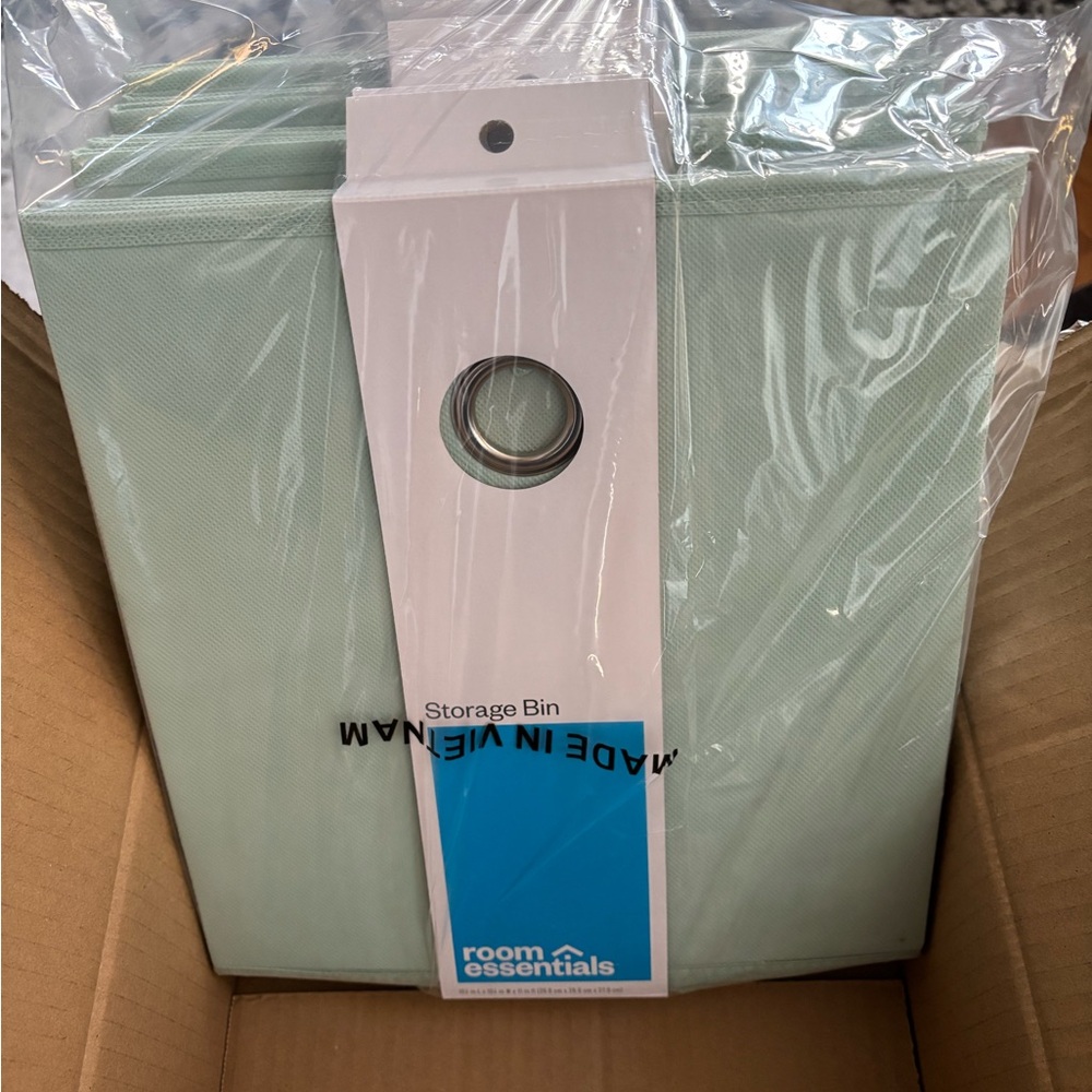 6 nwt! Room Essentials Mint Green Storage Bin